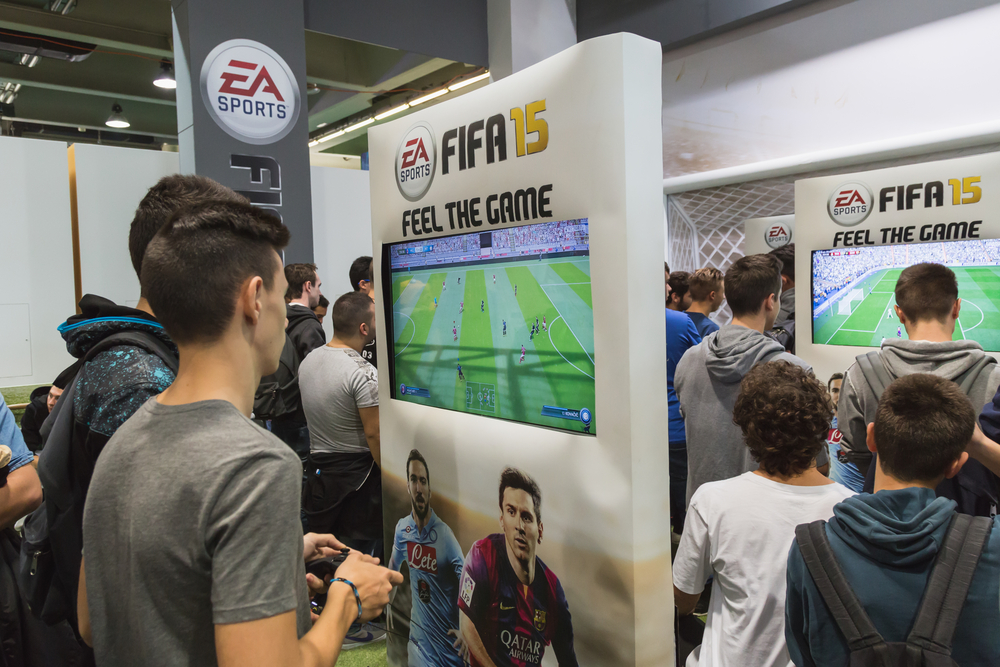 Weil man bei FIFA mit realen Mannschaften und Spielern agieren kann, ist die Fußballsimulation die beliebteste der Welt